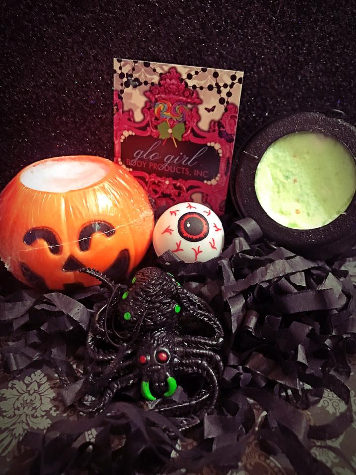 Bubbling Bath Cauldron or Pumpkin  (Crackles and Pops too) Bubbling Bath Cauldron or Pumpkin  (Crackles and Pops too)