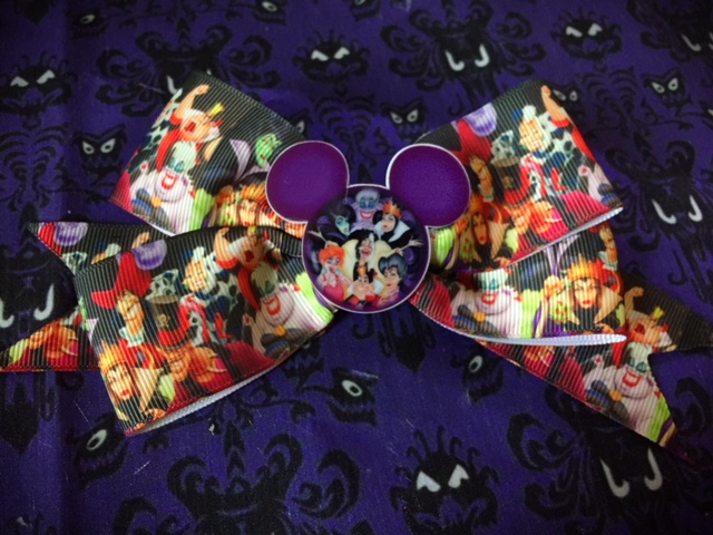 Disney Villains Bow